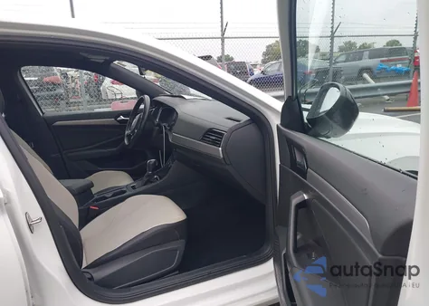 2019 Volkswagen Jetta 1.4T R-Line/1.4T S/1.4T Se из США, поврежденный, VIN 3VWC57BU0KM207668